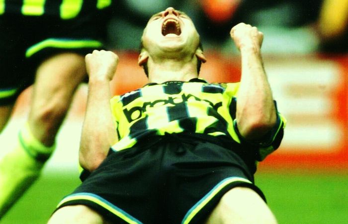 Gillingham playoff final 1998 to 99 dickov goalb