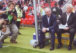 Doncaster away friendly 2007 to 08 sven and bakk on bench 2