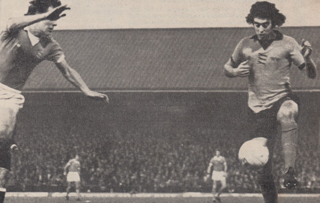 wolves away 1975 to 76 action3