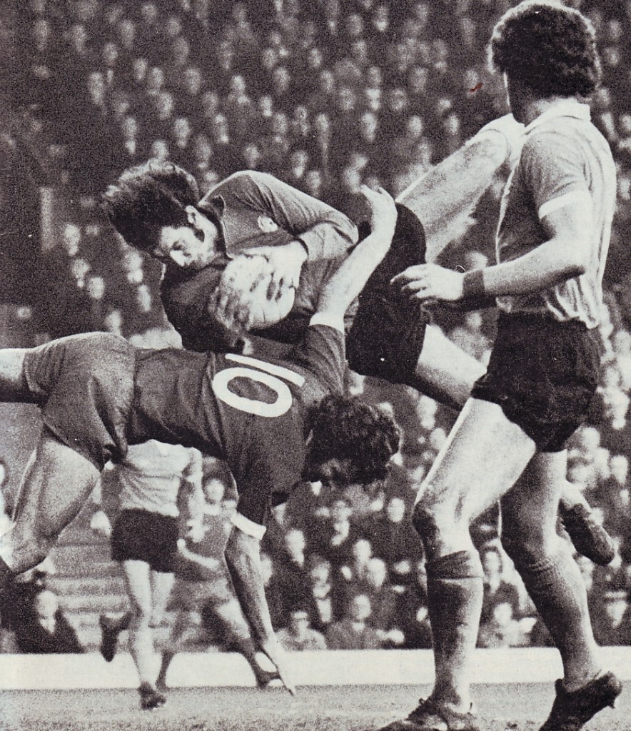 liverpool away 1975 to76 corrigan save2