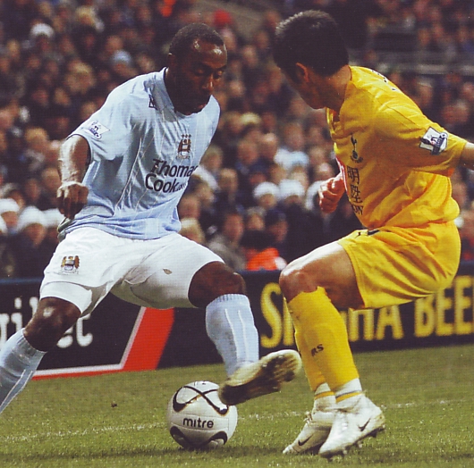 tottenham home carling cup 2007 to 08 action 4