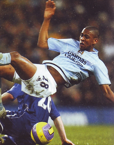 Everton home 2007 to 08 action4