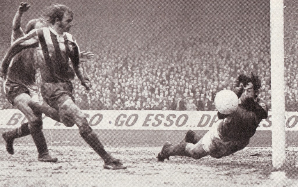 stoke home 1971-72 action 2