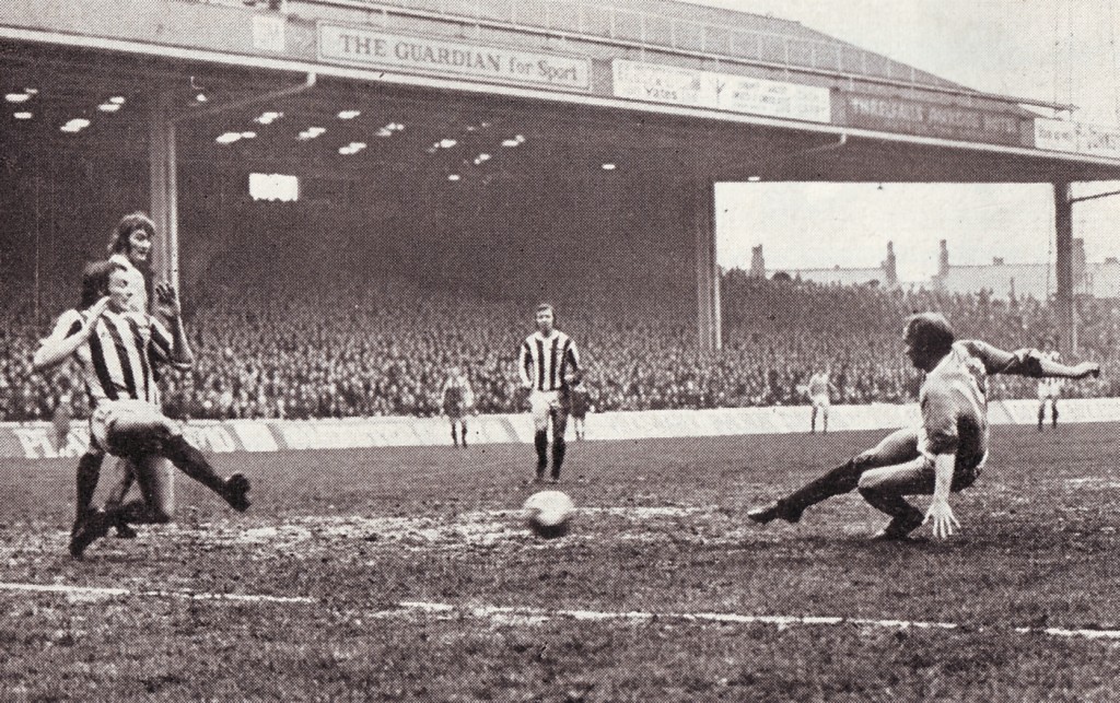 stoke home 1971-72 lee goal