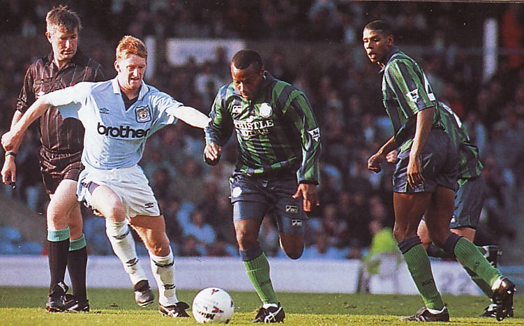 Leeds home 1995 to 96 action3