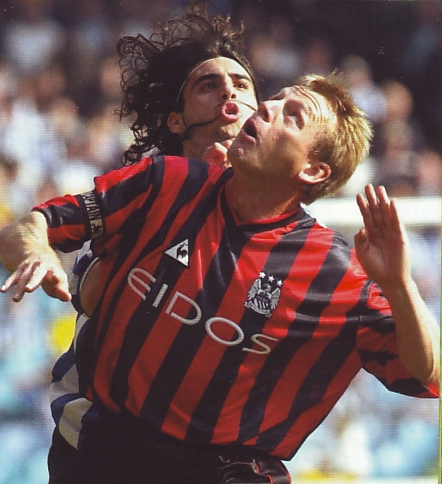 sheff wed away 2001 to 02 action3