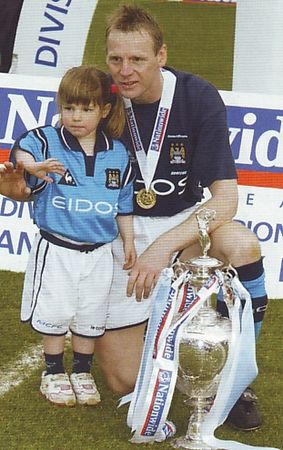 portsmouth home 2001 to 02 pearce & daughter