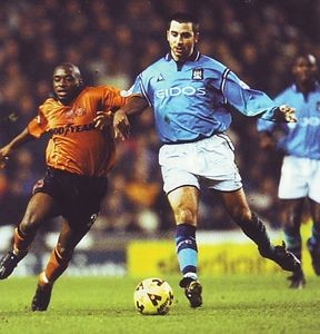wolves home 2001 to 02 action2