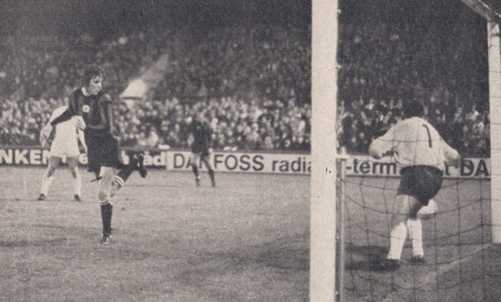 gornik 2nd replay 1970 to 71 booth goal