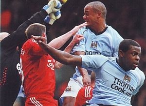 liverpool away 2008 to 09 action2