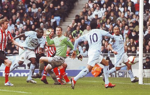 sunderland home 2008 to 09 micah goal1