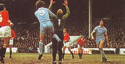 man utd home 1978 to 79 action