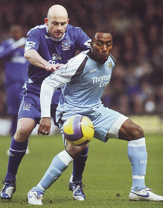 everton home 2006 to 07 action2
