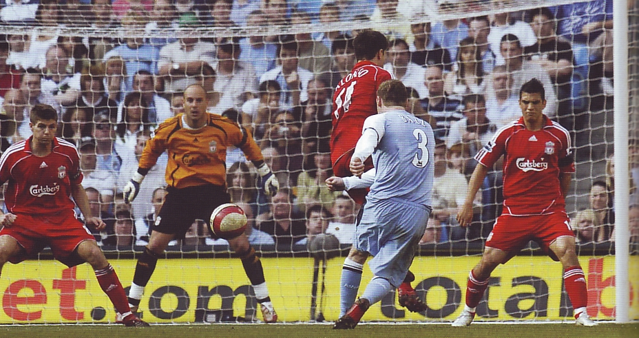 liverpool home 2006 to 07 action3