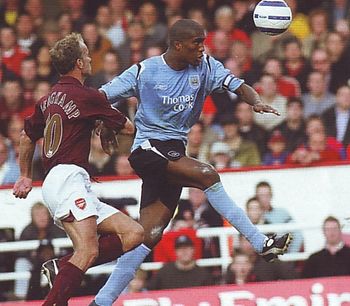 arsenal away 2005 to 06 action