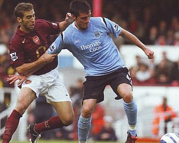arsenal away 2005 to 06 action2