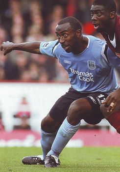 arsenal away 2005 to 06 action3