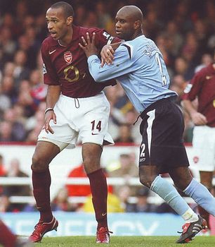 arsenal away 2005 to 06 action4