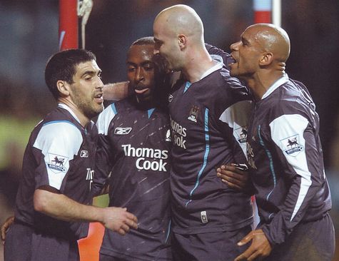 aston villa away 2005 to 06 vassell winner2