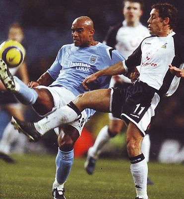 tottenham home 2005 to 06 action3