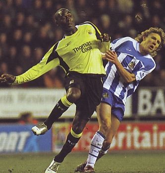 wigan away 2005 to 06 action2