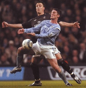 Chelsea home 2004 to 05 action4