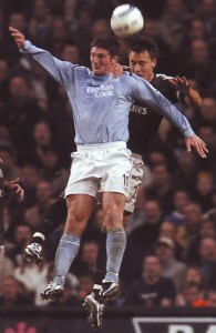 Chelsea home 2004 to 05 action5