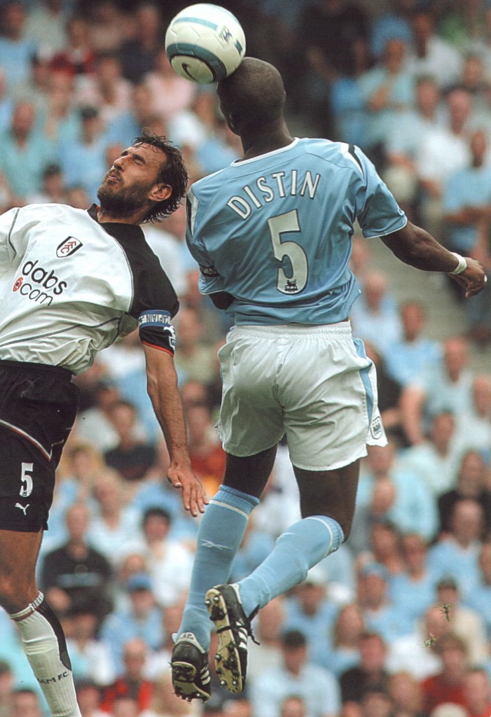 fulham home 2004 to 05 action