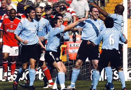 charlton away 2004 to 05 dunne goal2
