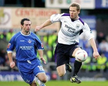 oldham facup away 2004 to 05 action