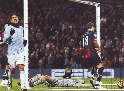 bolton home 2009 to 10 tevez pen goal