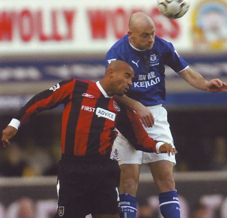 everton away 2003 to 04 action