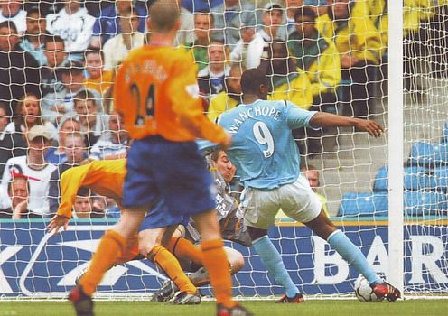 everton home 2003 to 04 2nd wanchope goal