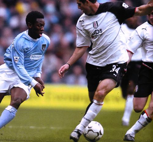 fulham home 2003 to 04 action