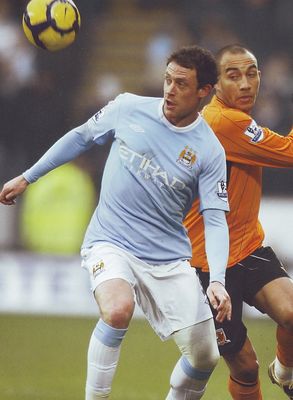 hull away 2009 to 10 action