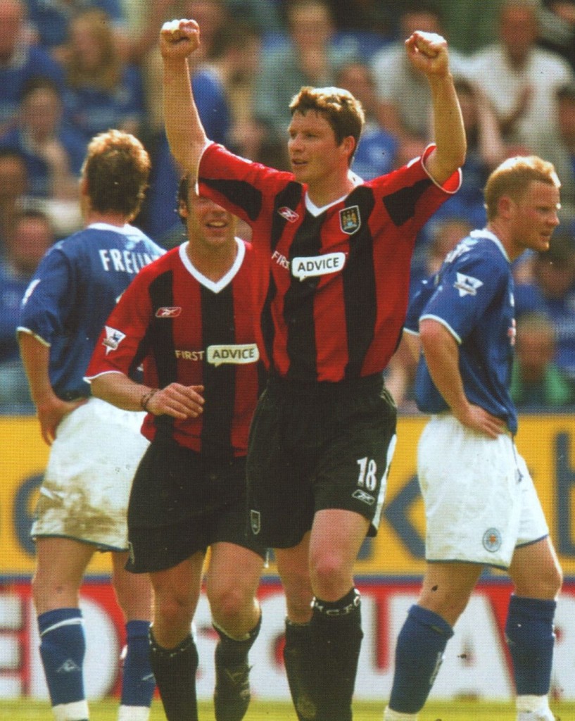 leicester away 2003 to 04 tarnat goal3