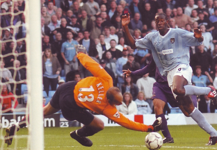 tottenham home 2003 to 04 action2