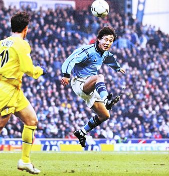 leeds home 2002 to 03 action2