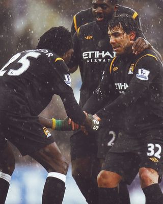 burnley away 2009 to 10 adebayor 2nd goal