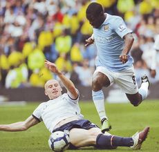 aston villa home 2009 to 10 action3
