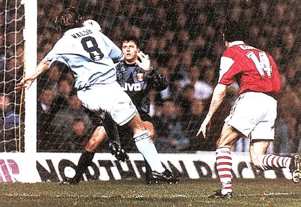 arsenal home 1994 to 95 action