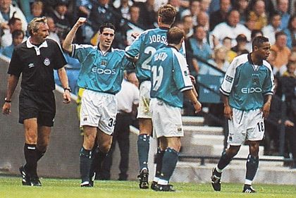 bolton away 1999 to 00 kennedy goal celeb