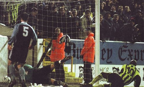 burnley away 1998 to 99 3rdt goater goal