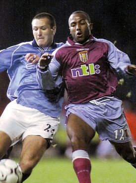 aston villa worthington cup 2000 to 01 action