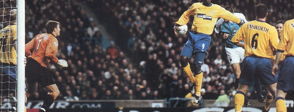 everton home 2000 to 01 howey goal 2-0