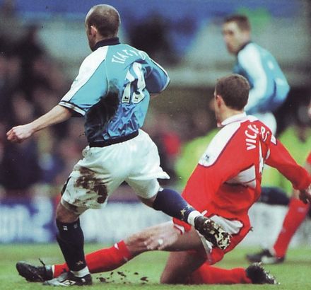 middlesbrough away 2000 to 01 action