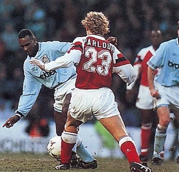 arsenal home 1993 to 94 action3