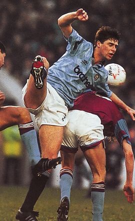 aston villa home 1992 to 93 action