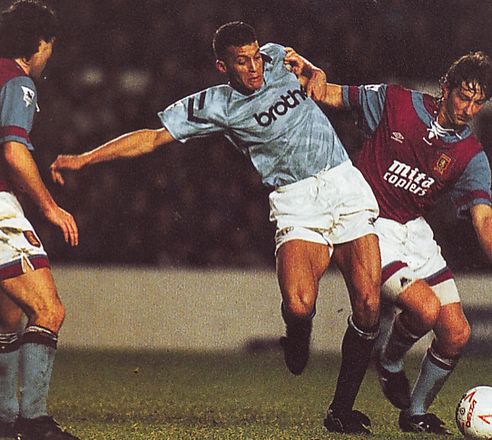 aston villa home 1992 to 93 action3a