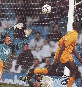 leicester home fa cup 1993 to 94 action2